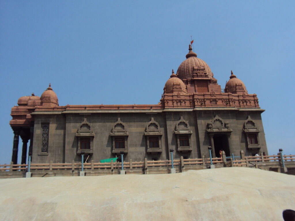 SNAKE PARK, CHENNAI romulus whitaker Tamil Nadu beach shore temple chennai kanya kumari madurai pondicherry mahabalipuram kodaikanal rameshwaram heritage historical vivekananda rock memorial